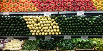 Obst und Gemüse in Supermarkt